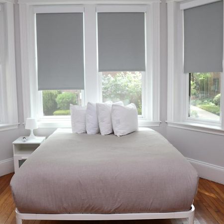 A Stylish Stay W/ A Queen Bed, Heated Floors.. #18 Brookline Zewnętrze zdjęcie