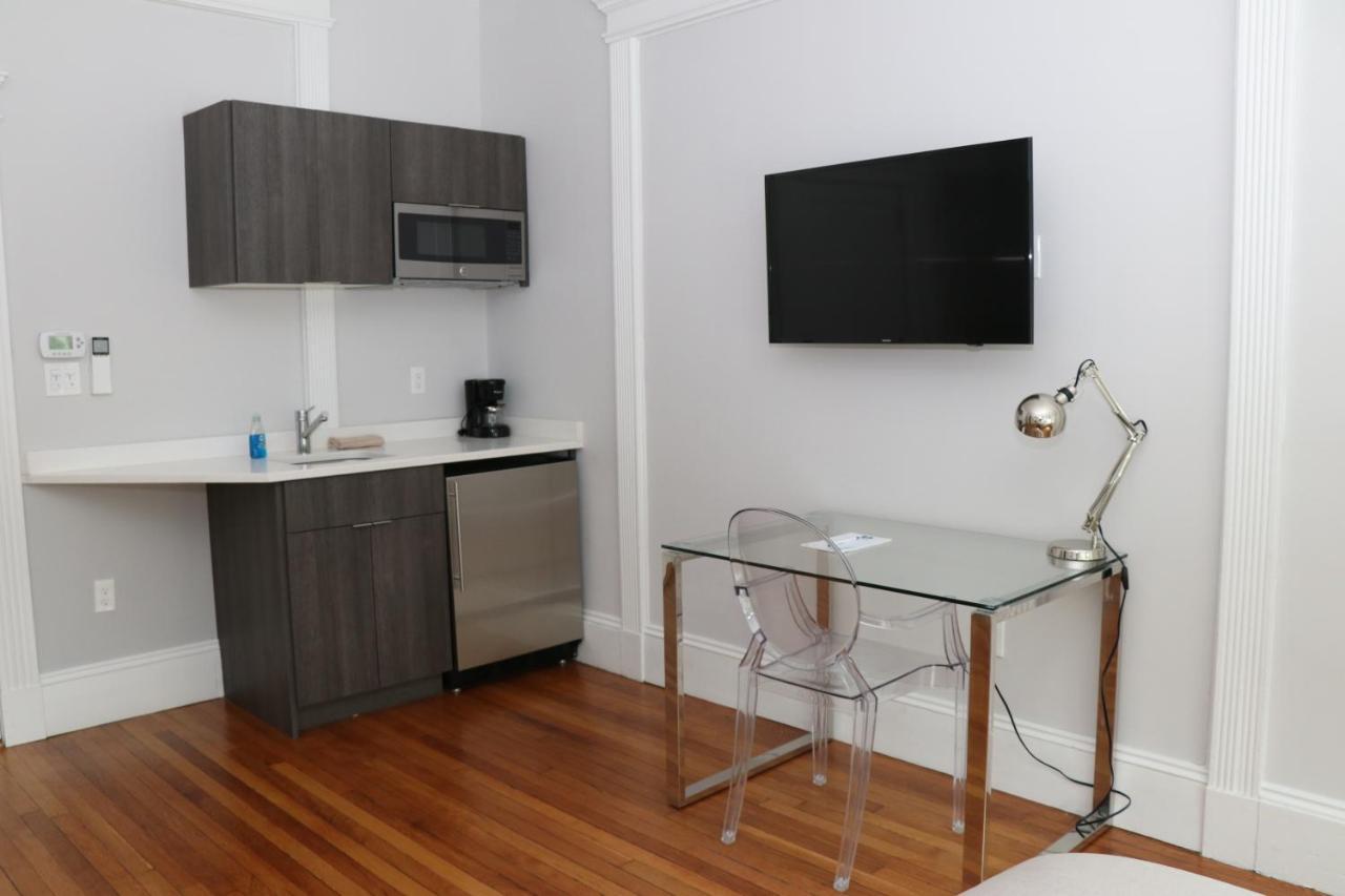 A Stylish Stay W/ A Queen Bed, Heated Floors.. #18 Brookline Zewnętrze zdjęcie