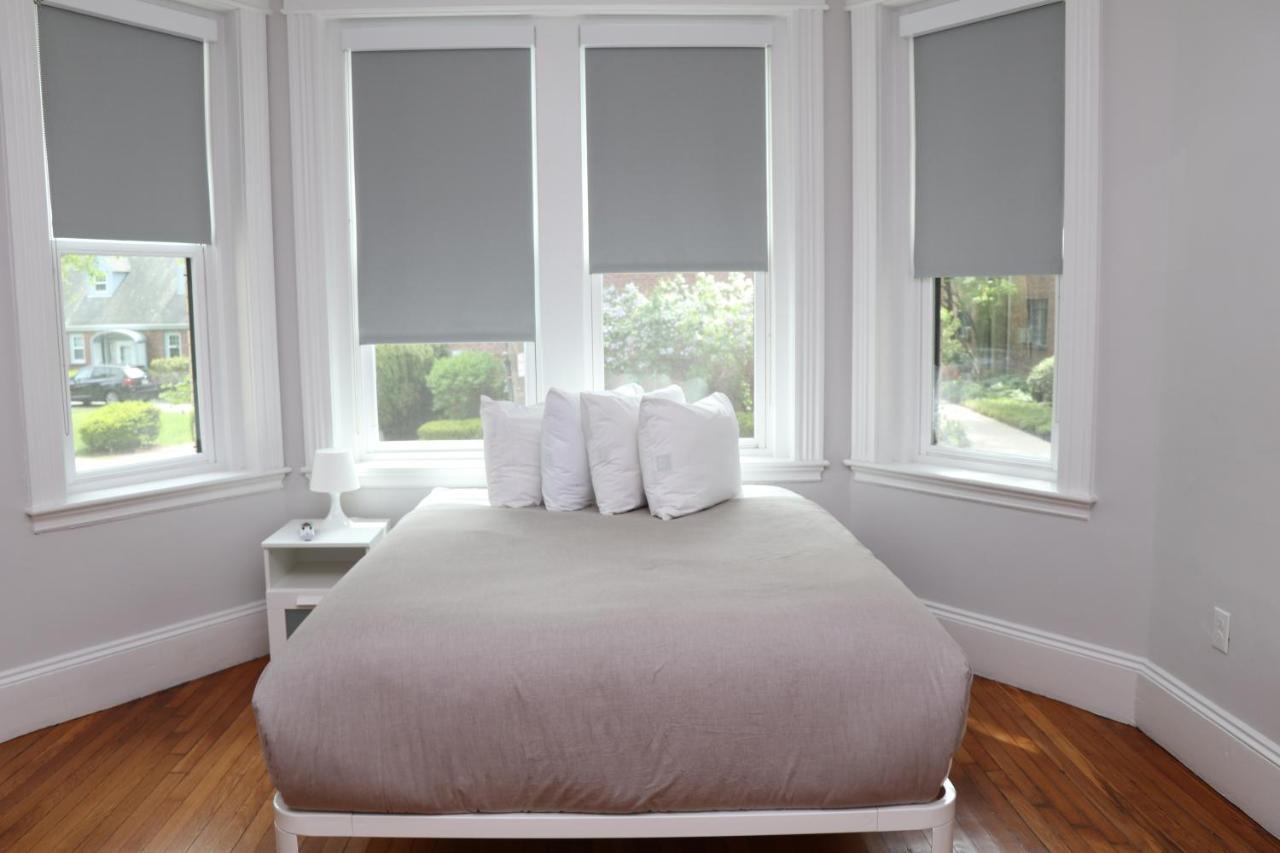 A Stylish Stay W/ A Queen Bed, Heated Floors.. #18 Brookline Zewnętrze zdjęcie