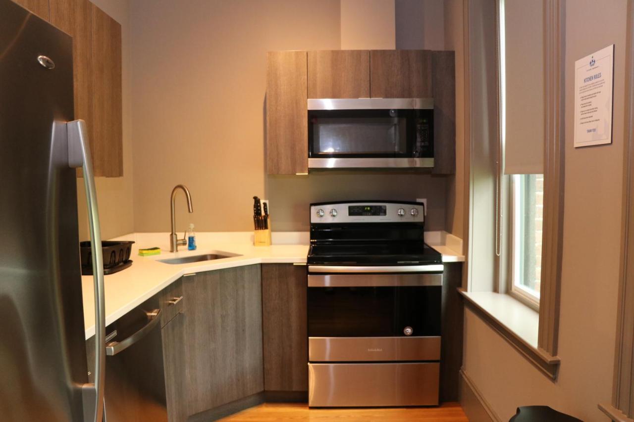 A Stylish Stay W/ A Queen Bed, Heated Floors.. #18 Brookline Zewnętrze zdjęcie